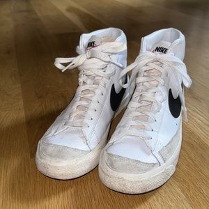 Nike Blazer Mid '77 Vintage Shoes